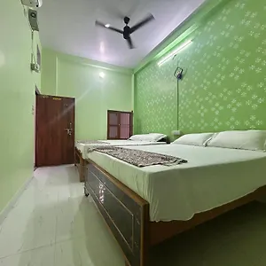 sri-kashi-stay.hotels-varanasi.com/